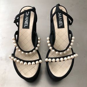AUTHENTIC CHANEL Black suede wedge with pearls